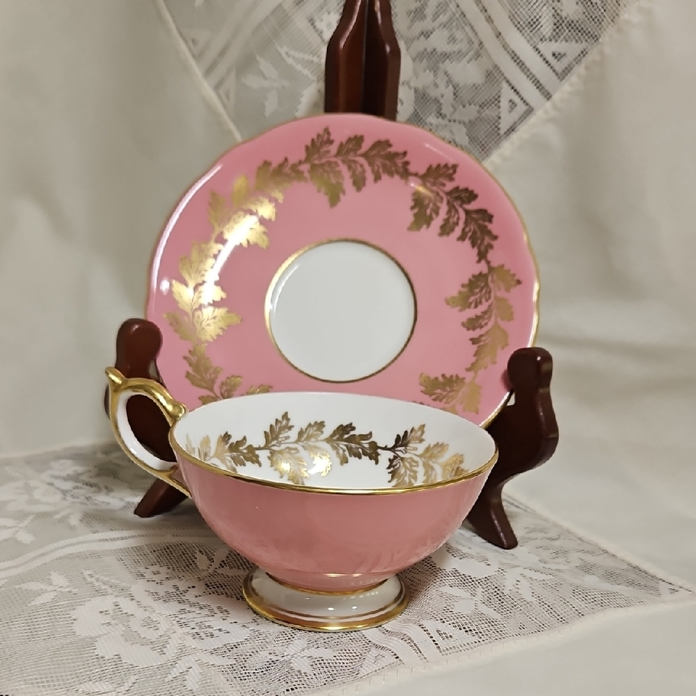 Pink and Gold Luxury Dining Mug
